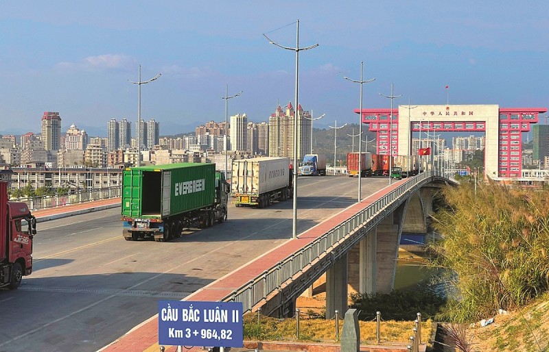 Xe từ sân bay Cát Bi đi cửa khẩu Móng Cái giá rẻ