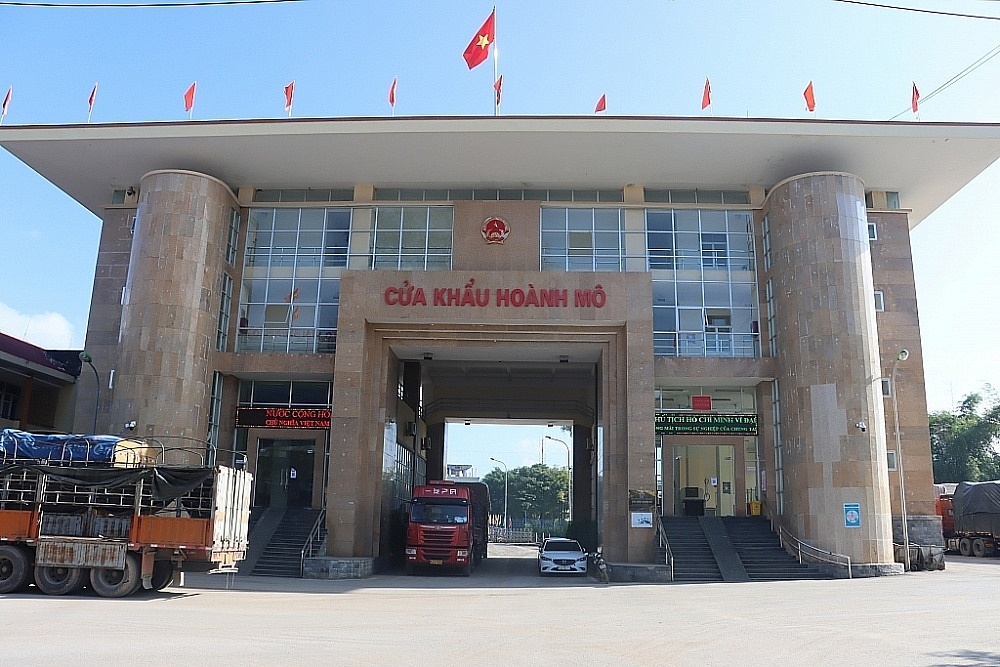 Xe từ sân bay Cát Bi đi cửa khẩu Hoành Mô giá rẻ